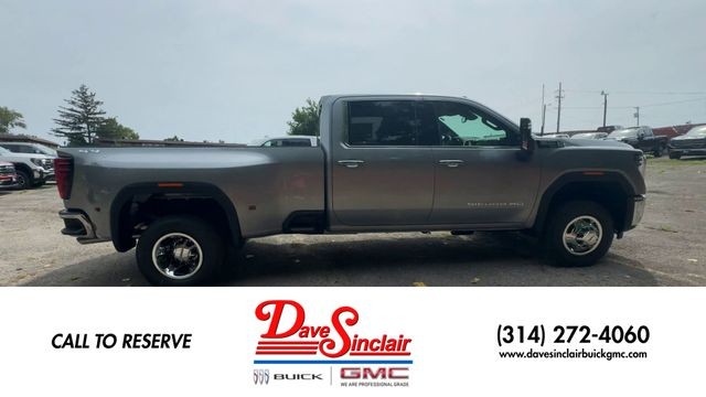 GMC Sierra 3500HD Vehicle Full-screen Gallery Image 09