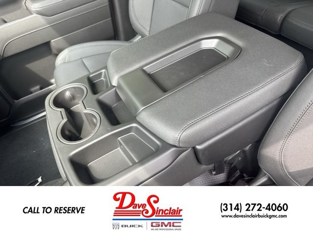 GMC Sierra 3500HD Vehicle Full-screen Gallery Image 21
