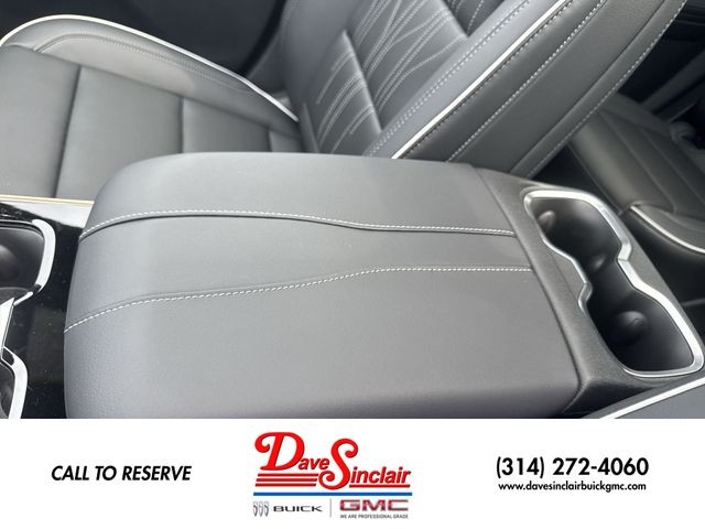 Buick Enclave Vehicle Full-screen Gallery Image 21