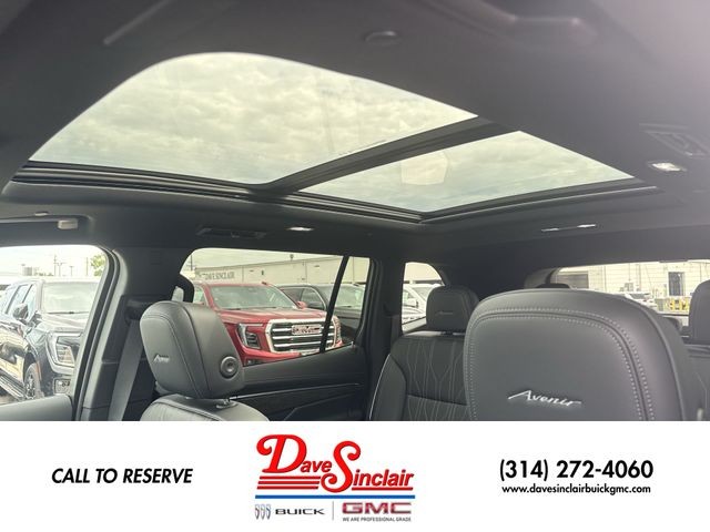 Buick Enclave Vehicle Full-screen Gallery Image 22