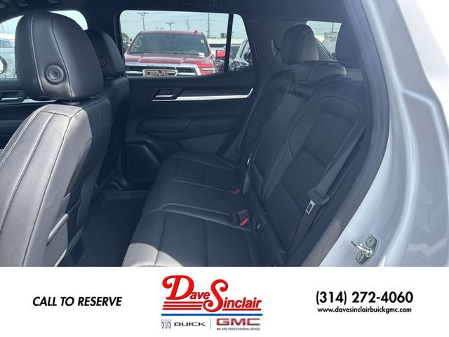 GMC Terrain Vehicle Full-screen Gallery Image 22