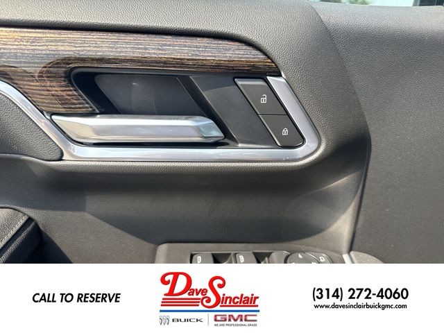 GMC Sierra 1500 Vehicle Full-screen Gallery Image 13