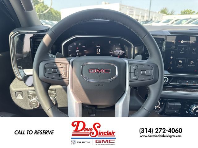 GMC Sierra 1500 Vehicle Full-screen Gallery Image 14