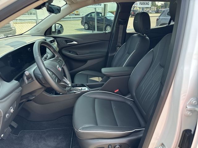Buick Encore GX Vehicle Full-screen Gallery Image 23