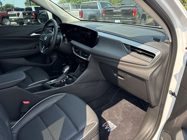 Buick Encore GX Vehicle Full-screen Gallery Image 32