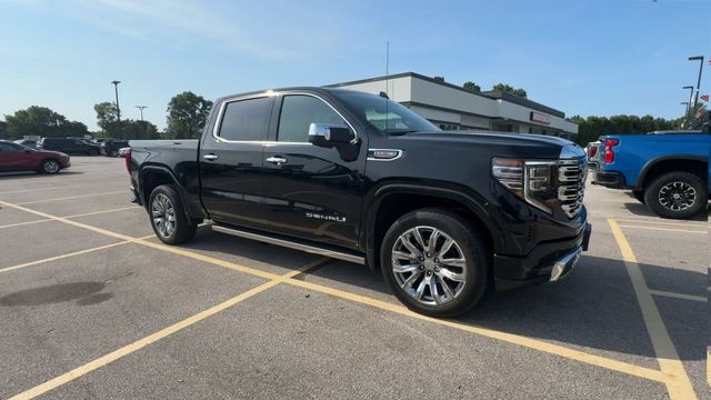 GMC Sierra 1500 Vehicle Full-screen Gallery Image 02