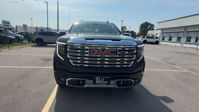 GMC Sierra 1500 Vehicle Full-screen Gallery Image 03