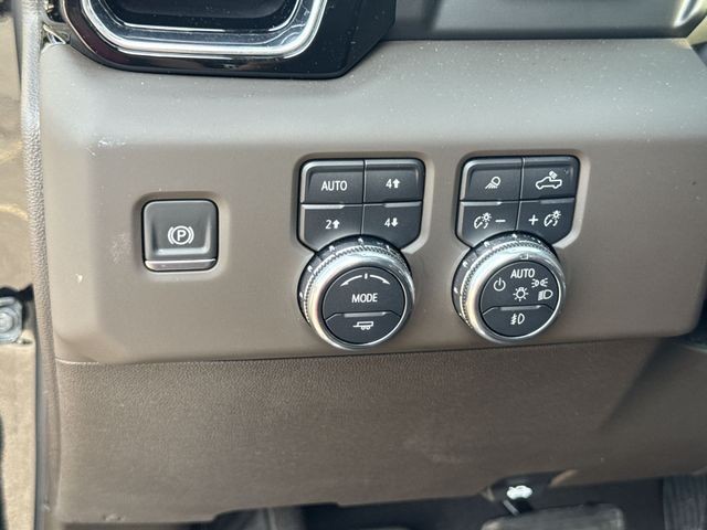 GMC Sierra 1500 Vehicle Full-screen Gallery Image 40