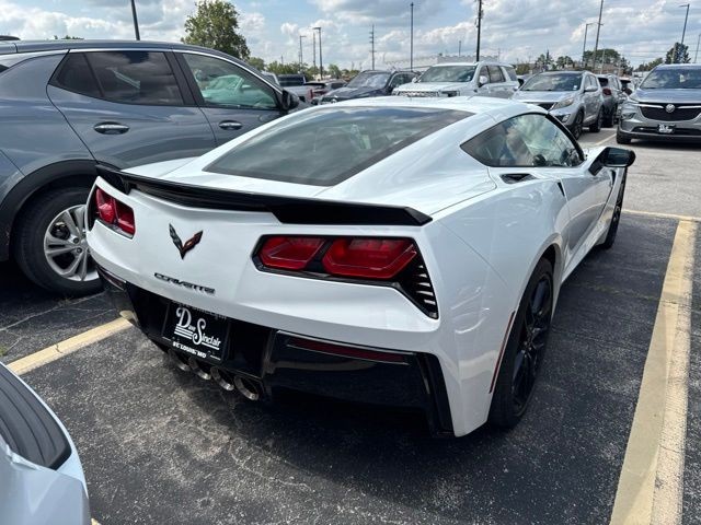 Chevrolet Corvette Vehicle Full-screen Gallery Image 07
