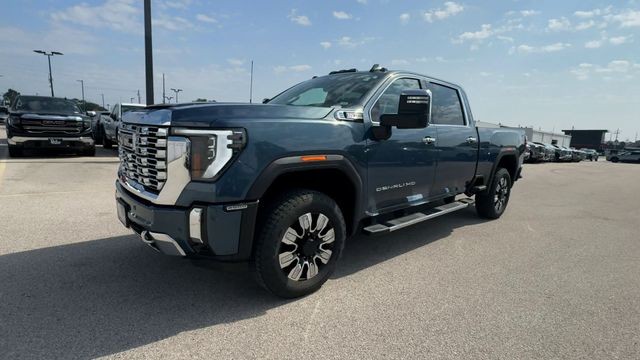 GMC Sierra 2500HD Vehicle Full-screen Gallery Image 05