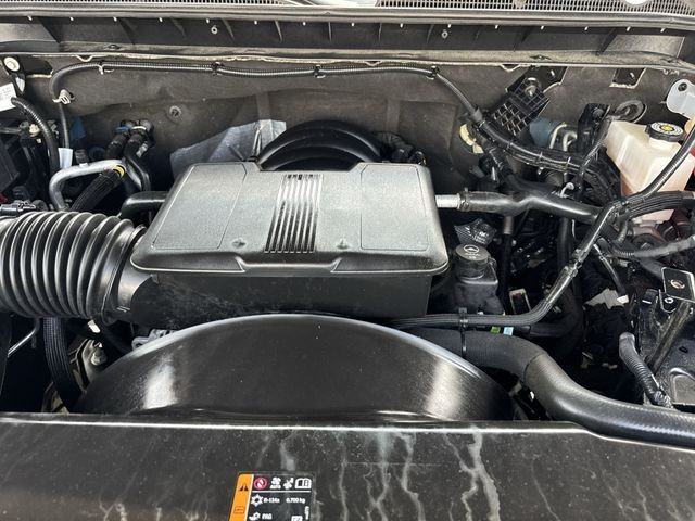 GMC Sierra 2500HD Vehicle Full-screen Gallery Image 35