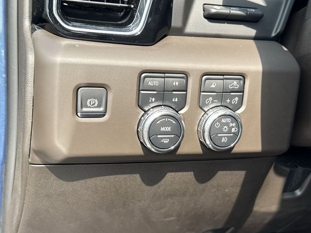 GMC Sierra 2500HD Vehicle Full-screen Gallery Image 40