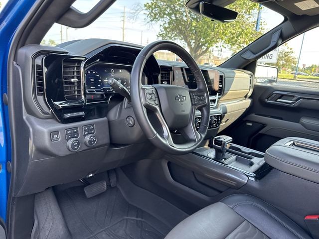 Chevrolet Silverado 1500 Vehicle Full-screen Gallery Image 13