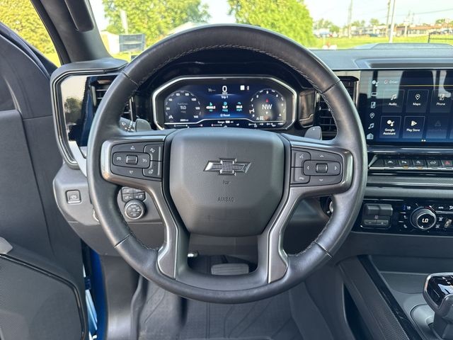 Chevrolet Silverado 1500 Vehicle Full-screen Gallery Image 14
