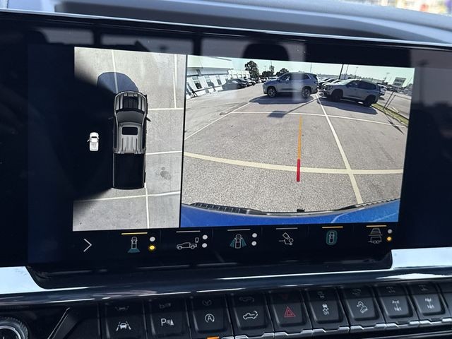Chevrolet Silverado 1500 Vehicle Full-screen Gallery Image 19