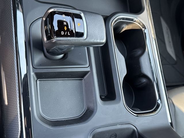 Chevrolet Silverado 1500 Vehicle Full-screen Gallery Image 20