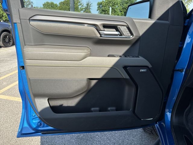 Chevrolet Silverado 1500 Vehicle Full-screen Gallery Image 27