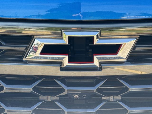Chevrolet Silverado 1500 Vehicle Full-screen Gallery Image 36