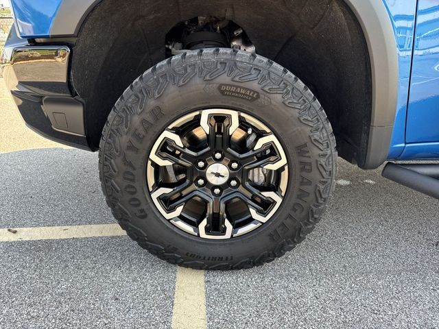 Chevrolet Silverado 1500 Vehicle Full-screen Gallery Image 38