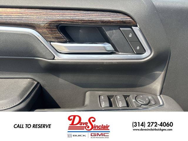 GMC Sierra 1500 Vehicle Full-screen Gallery Image 13