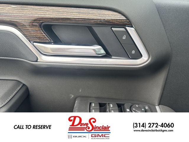 GMC Sierra 1500 Vehicle Full-screen Gallery Image 13
