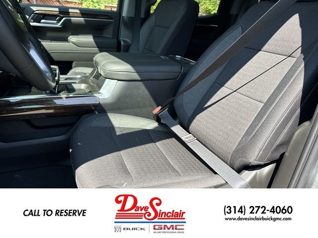 GMC Sierra 1500 Vehicle Full-screen Gallery Image 11