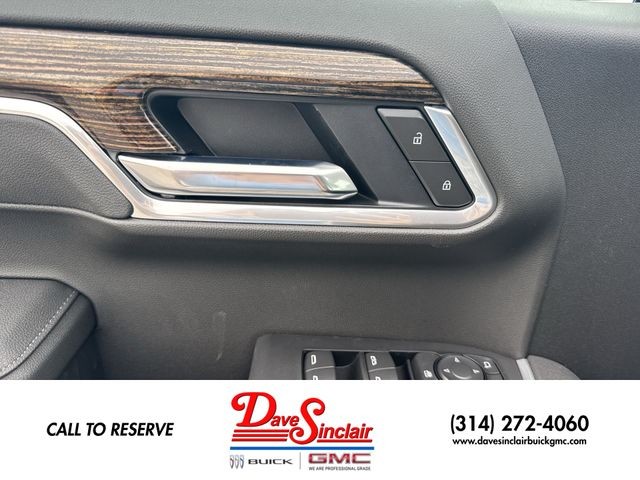 GMC Sierra 1500 Vehicle Full-screen Gallery Image 13