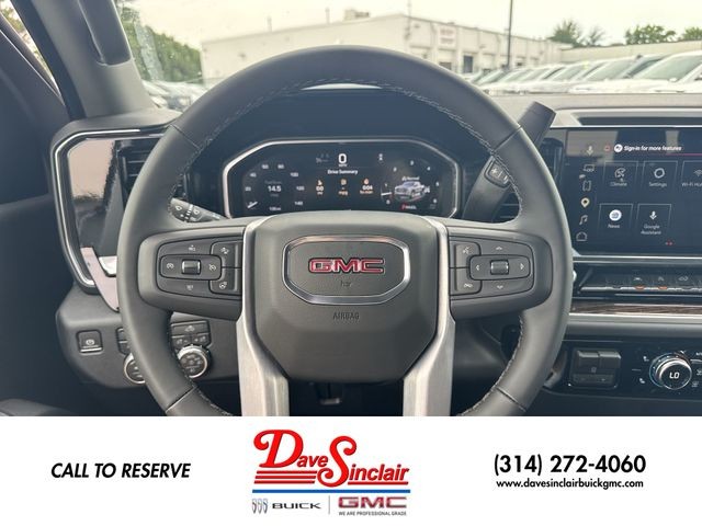GMC Sierra 1500 Vehicle Full-screen Gallery Image 14