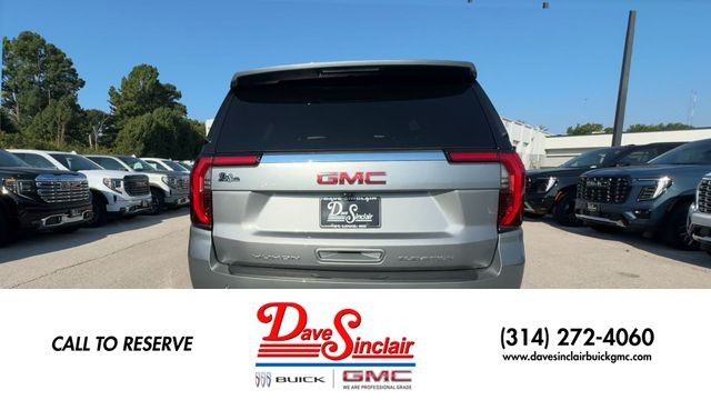 GMC Yukon Vehicle Full-screen Gallery Image 08