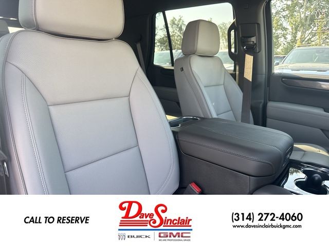 GMC Yukon Vehicle Full-screen Gallery Image 25