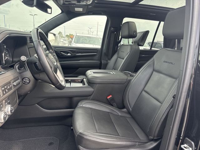 GMC Yukon Vehicle Full-screen Gallery Image 24