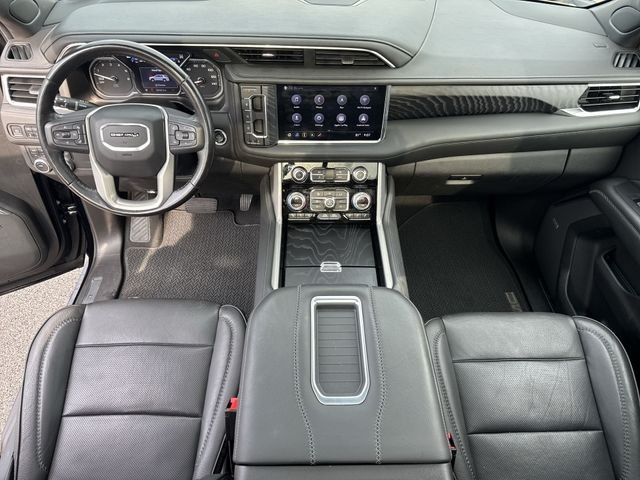 GMC Yukon Vehicle Full-screen Gallery Image 25