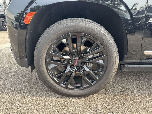 GMC Yukon Vehicle Full-screen Gallery Image 38