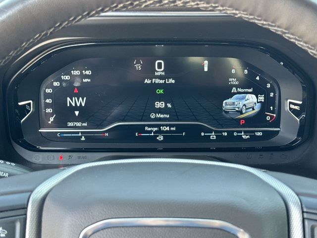 GMC Yukon Vehicle Full-screen Gallery Image 15