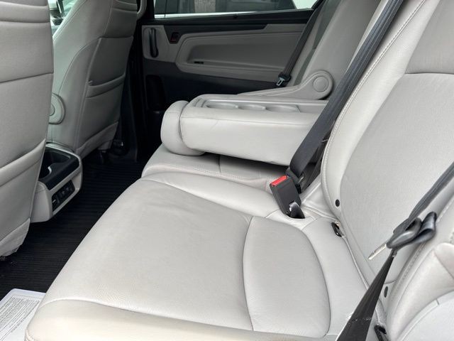 Honda Odyssey Vehicle Full-screen Gallery Image 11