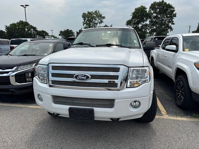 Ford Expedition Vehicle Full-screen Gallery Image 02