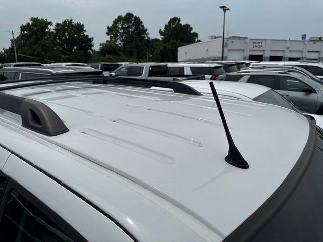 Ford Expedition Vehicle Full-screen Gallery Image 09