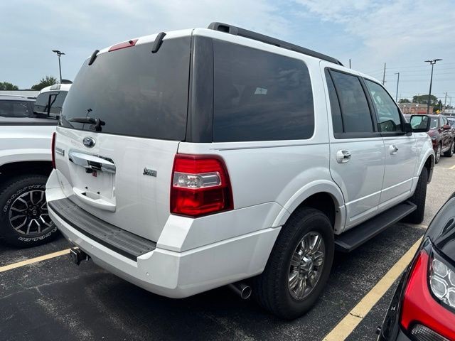 Ford Expedition Vehicle Full-screen Gallery Image 10