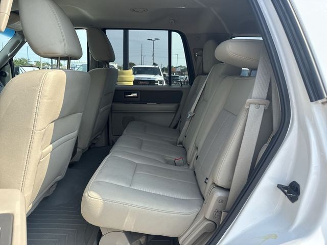 Ford Expedition Vehicle Full-screen Gallery Image 27