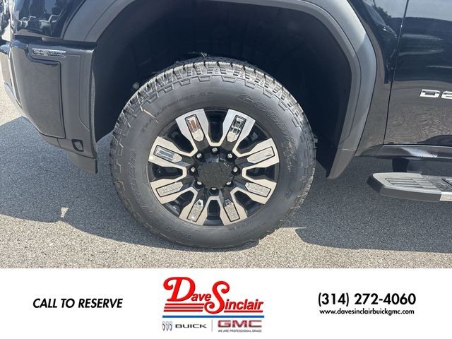 GMC Sierra 2500HD Vehicle Full-screen Gallery Image 10