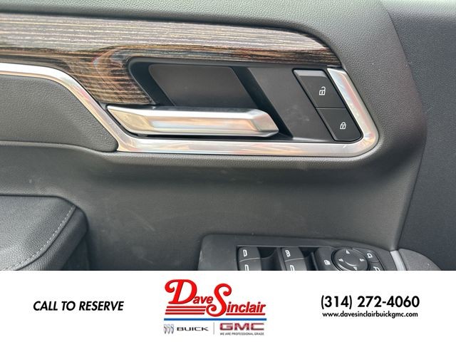 GMC Sierra 1500 Vehicle Full-screen Gallery Image 13