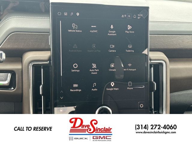 GMC Yukon Vehicle Full-screen Gallery Image 16