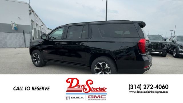 GMC Yukon XL Vehicle Full-screen Gallery Image 06