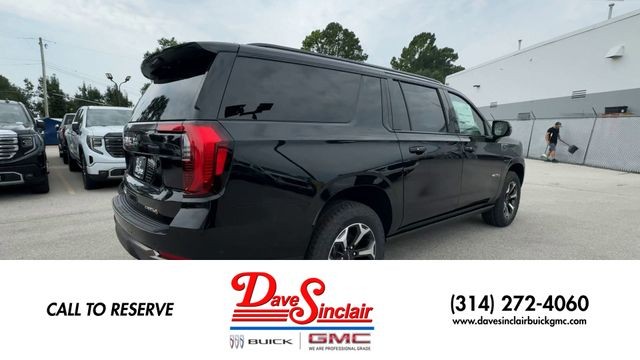 GMC Yukon XL Vehicle Full-screen Gallery Image 08