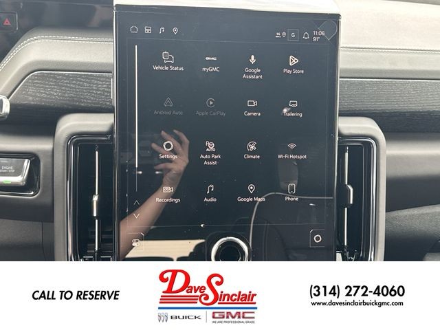 GMC Yukon XL Vehicle Full-screen Gallery Image 16
