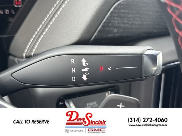 GMC Yukon XL Vehicle Full-screen Gallery Image 20
