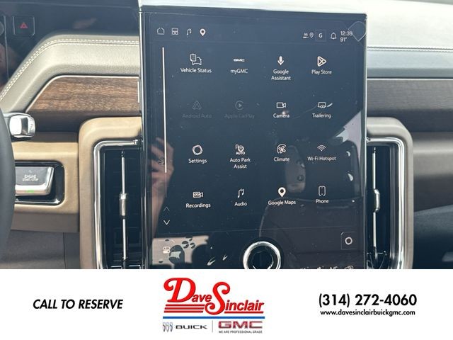 GMC Yukon Vehicle Full-screen Gallery Image 16