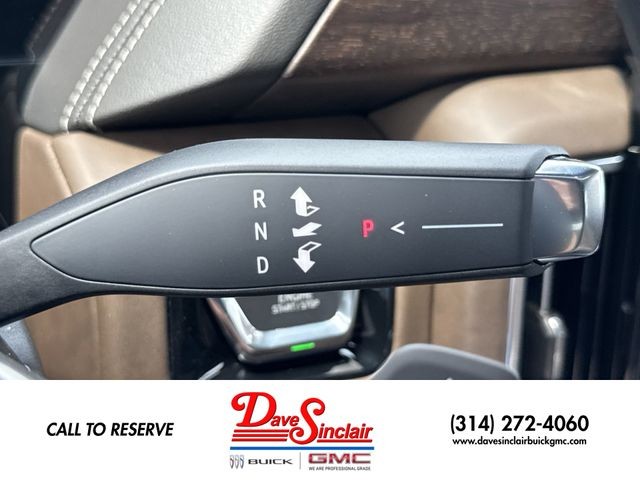 GMC Yukon Vehicle Full-screen Gallery Image 20