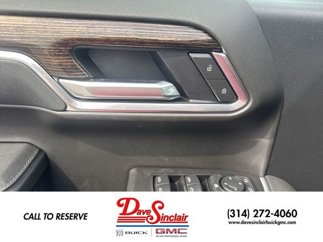 GMC Sierra 1500 Vehicle Full-screen Gallery Image 13