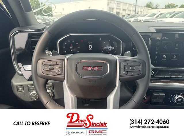 GMC Sierra 1500 Vehicle Full-screen Gallery Image 14